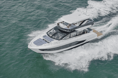 BOATZON | Cruisers Yachts 57 FLY 2026