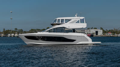 BOATZON | Cruisers Yachts 57 FLY 2026 BOATZON | Cruisers Yachts 57 FLY 2026
