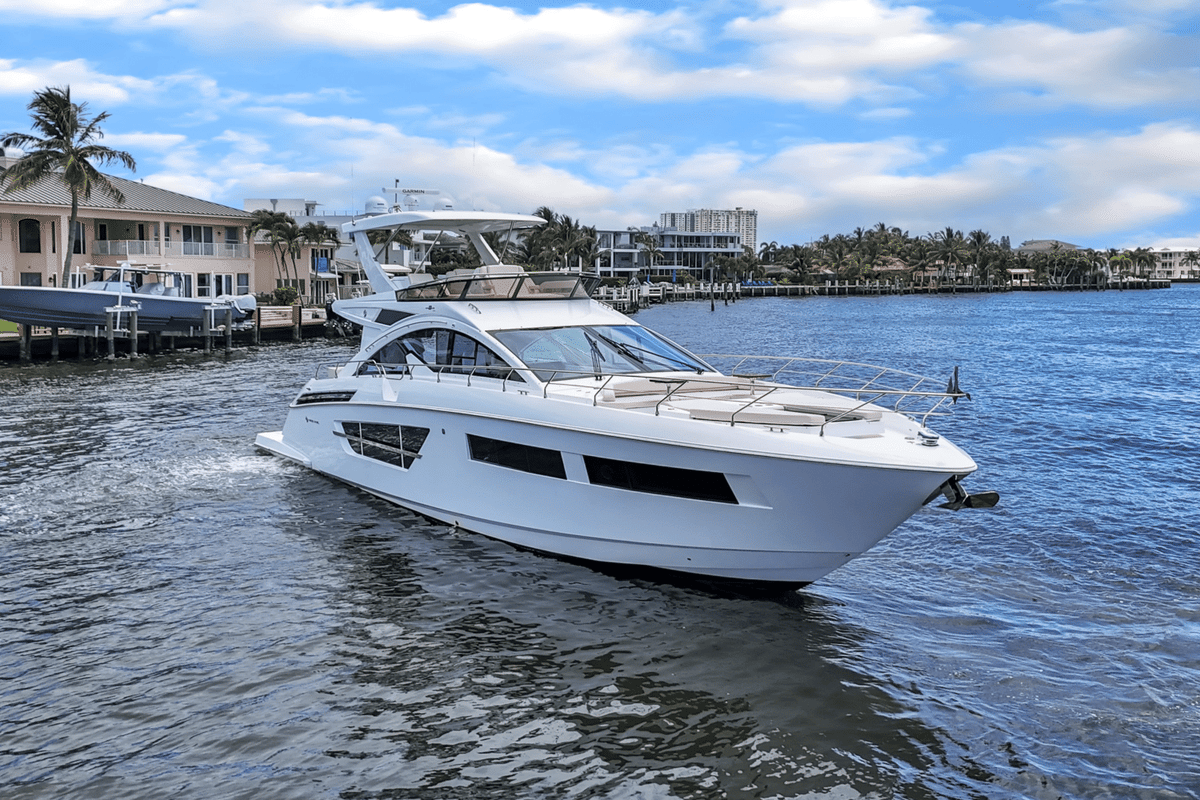 2024 Cruisers Yachts 60 Fly - Sold Boat