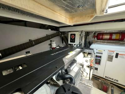 BOATZON | Cruisers Yachts Cantius 2016 BOATZON | Cruisers Yachts Cantius 2016