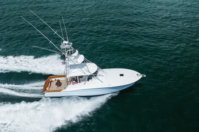 BOATZON | Custom Carolina Daniels Boatworks 42 Express Sportfish 2019