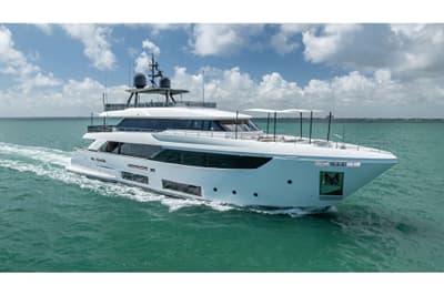 BOATZON | Custom Line Navetta 33 2023