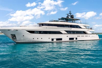 BOATZON | Custom Line NAVETTA 42 2023