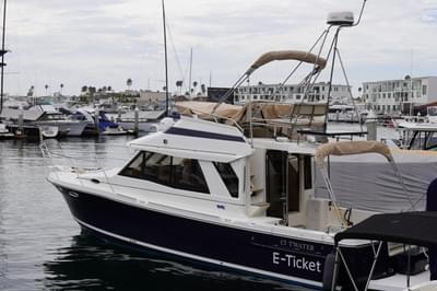 BOATZON | Cutwater 30 Command Bridge 2015