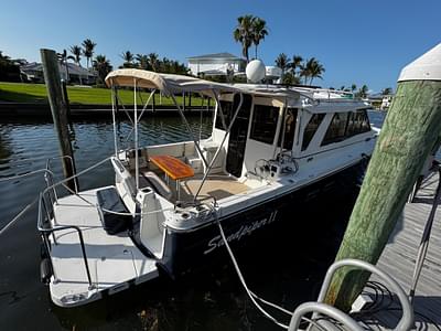 BOATZON | Cutwater 30 Sedan LE 2014