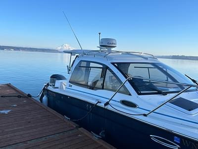 BOATZON | Cutwater C242 Sport Coupe 2017