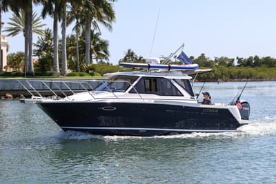 BOATZON | Cutwater C248 Coupe 2024