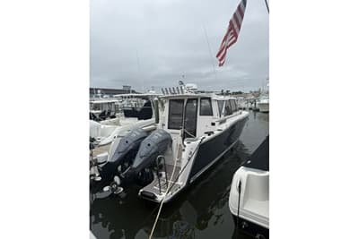 BOATZON | Cutwater C288 CB 2025