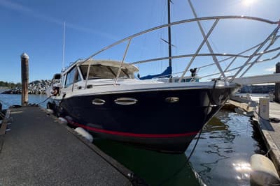 BOATZON | Cutwater C30 Sedan 2014