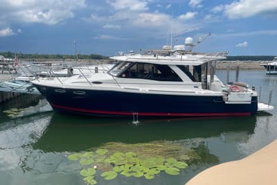 BOATZON | Cutwater C30 Sedan Luxury Edition 2022