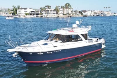 BOATZON | Cutwater C302 Coupe 2019
