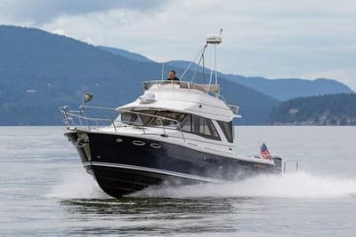 BOATZON | Cutwater C32 CB 2021