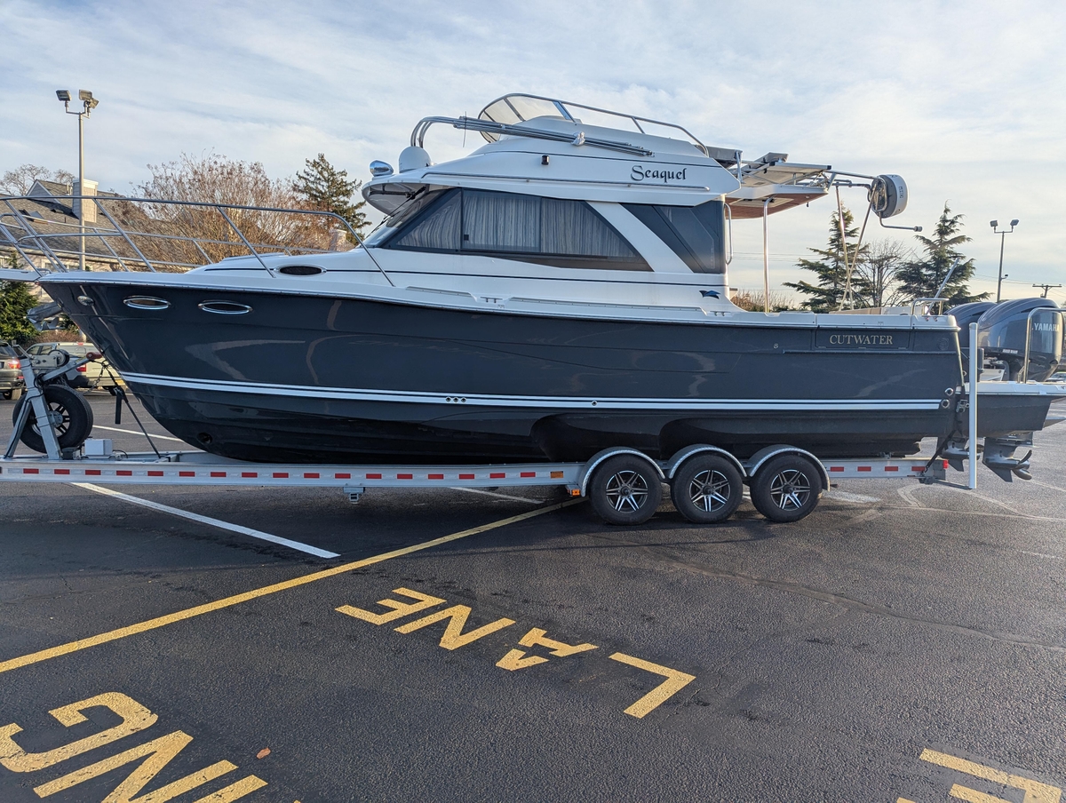 2022 Cutwater C32 CB - Sold Boat