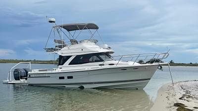BOATZON | Cutwater C32 CB 2025