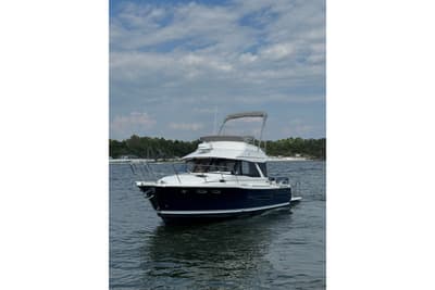 BOATZON | Cutwater C32 CB 2025