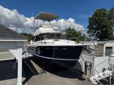 BOATZON | Cutwater C32 CB 2026