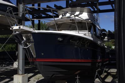 BOATZON | Cutwater CB32 2021 BOATZON | Cutwater CB32 2021