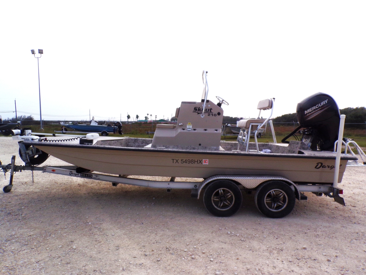 2019 Dargel SKOUT 210SKT - Sold Boat