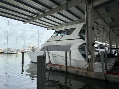 BOATZON | Darling Yachts 62 Enclosed Bridge 2001 BOATZON | Darling Yachts 62 Enclosed Bridge 2001