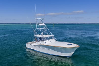 BOATZON | Daytona Custom Carolina Express 1994