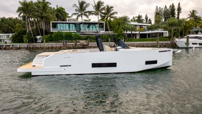 BOATZON | De Antonio Yachts D42 Open 2027
