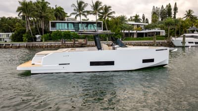 BOATZON | De Antonio Yachts D42 Open 2027