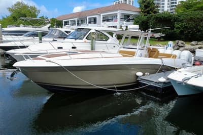 BOATZON | Deep Impact 360 Cabin 2011