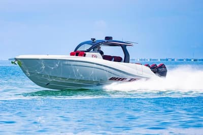 BOATZON | Deep Impact 399 Sport 2020