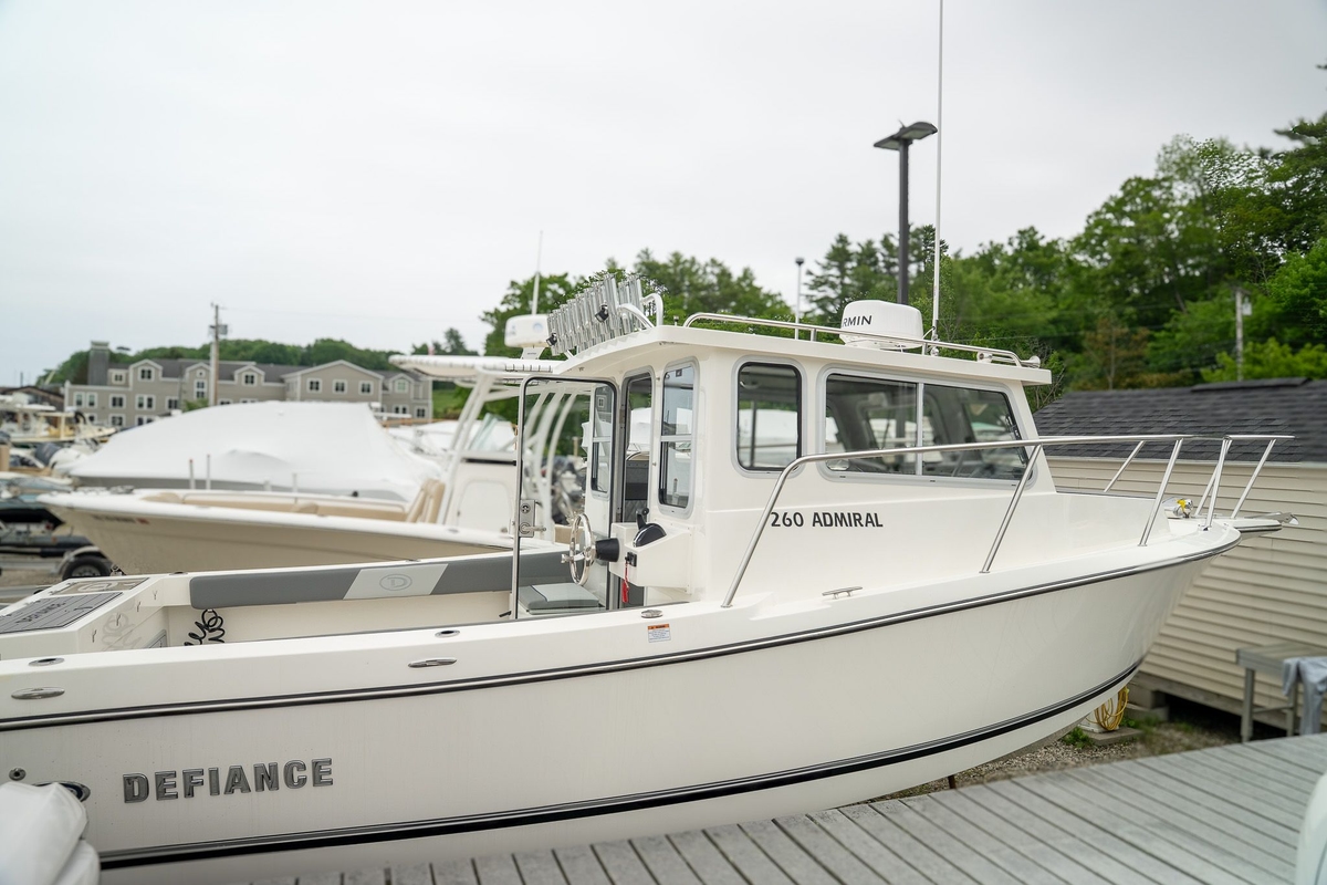 2025 Defiance 260 Admiral EX - Sold Boat