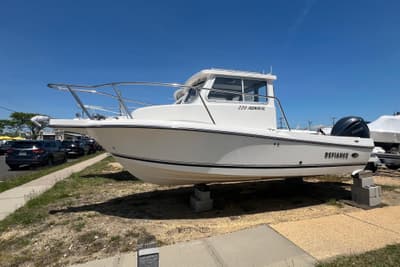 BOATZON | Defiance Admiral 220 EX 2026