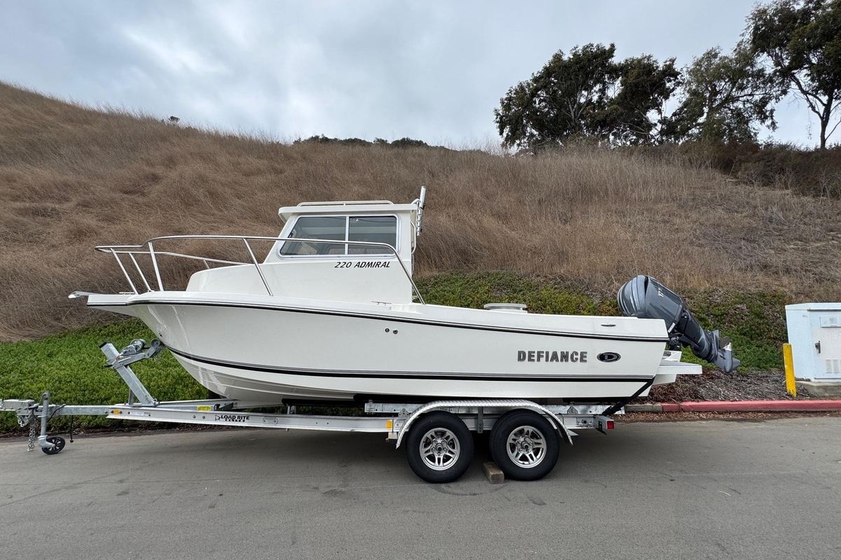 2026 Defiance Admiral 220 EX - Sold Boat