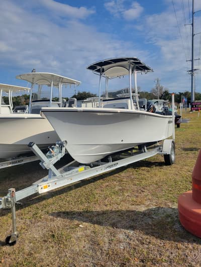 BOATZON | Defiance Boats 190 2026