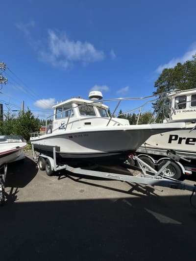 BOATZON | Defiance Boats Admiral 220 EX 2009