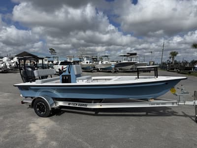 BOATZON | Delta Boatworks D18 CC Guide Series GUIDE SERIES 2026