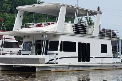 BOATZON | Destination Yachts Custom 2009