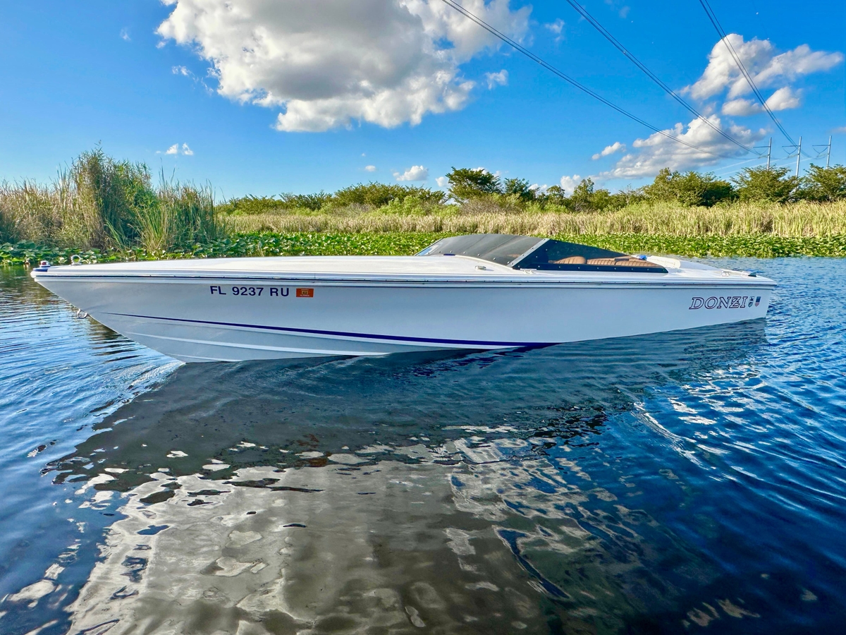 2017 Donzi 22 Classic - Sold Boat