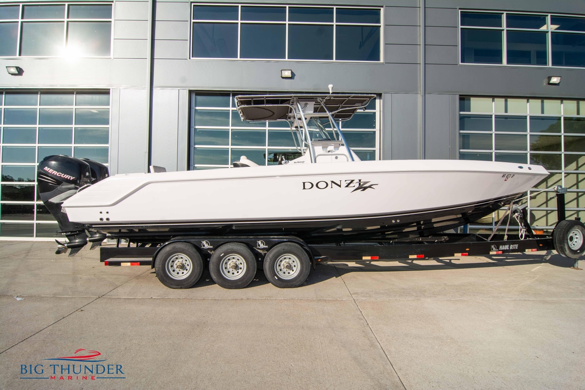 2005 Donzi 32 ZF - Sold Boat