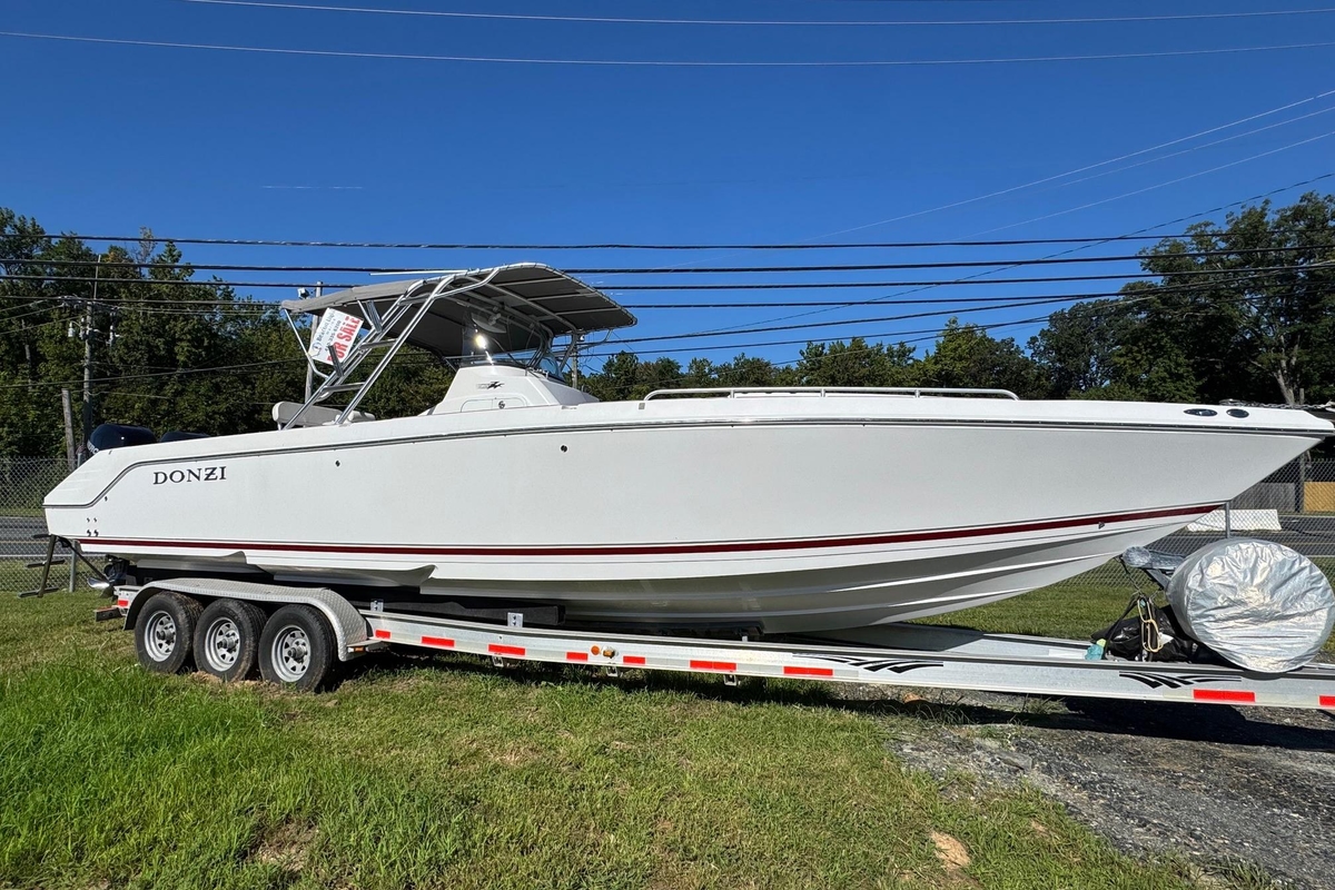 2008 Donzi 35 ZF Cuddy - Sold Boat