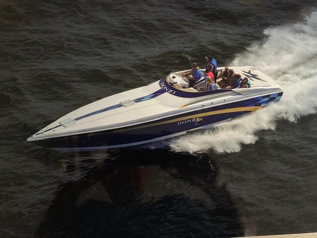 2000 Donzi 38 ZX - Sold Boat