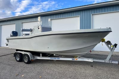 BOATZON | Dusky 256 Center Console 2010
