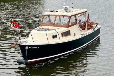 BOATZON | Dyer Hard Top w Flush Deck 1960 BOATZON | Dyer Hard Top w Flush Deck 1960