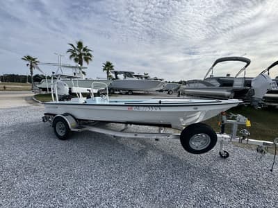 BOATZON | East Cape Evo 18 2024