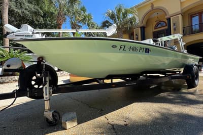 BOATZON | East Cape Vantage 2014 BOATZON | East Cape Vantage 2014