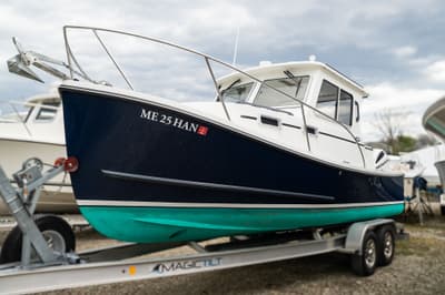 BOATZON | Eastern 248 Explorer 2022