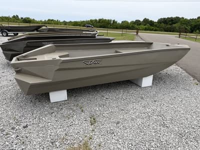 BOATZON | EDGE DUCK BOATS 656DB SPORTSMAN CB 2026