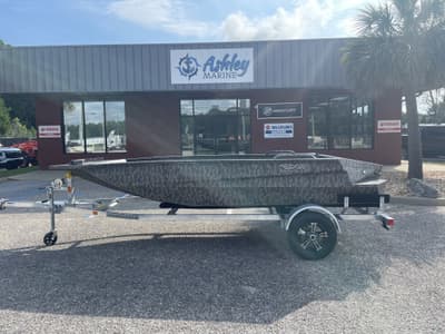 BOATZON | Edge Duck Boats Sportsman 553DB 2026