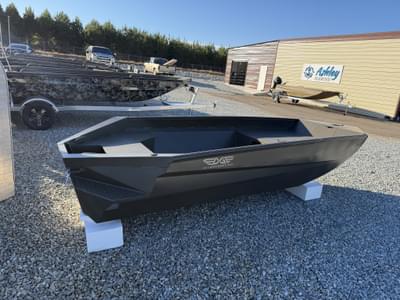 BOATZON | Edge Duck Boats Sportsman Series 656DB MID DECK 2026