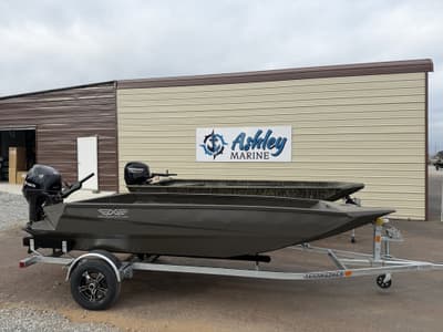 BOATZON | Edge Duck Boats Sportsman Series 656DB MID DECK 2026