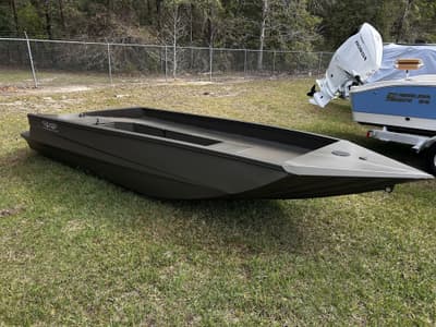 BOATZON | Edge Duck Boats Standard Series 1756DB 2026