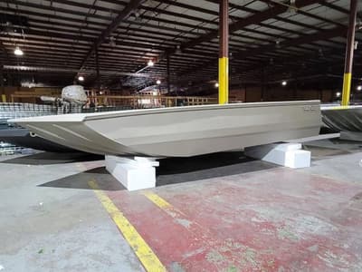 BOATZON | Edge Duck Boats The sportsman 553DB 2026